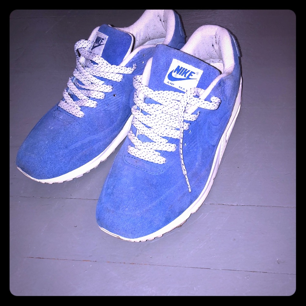 Blue suede Air Max